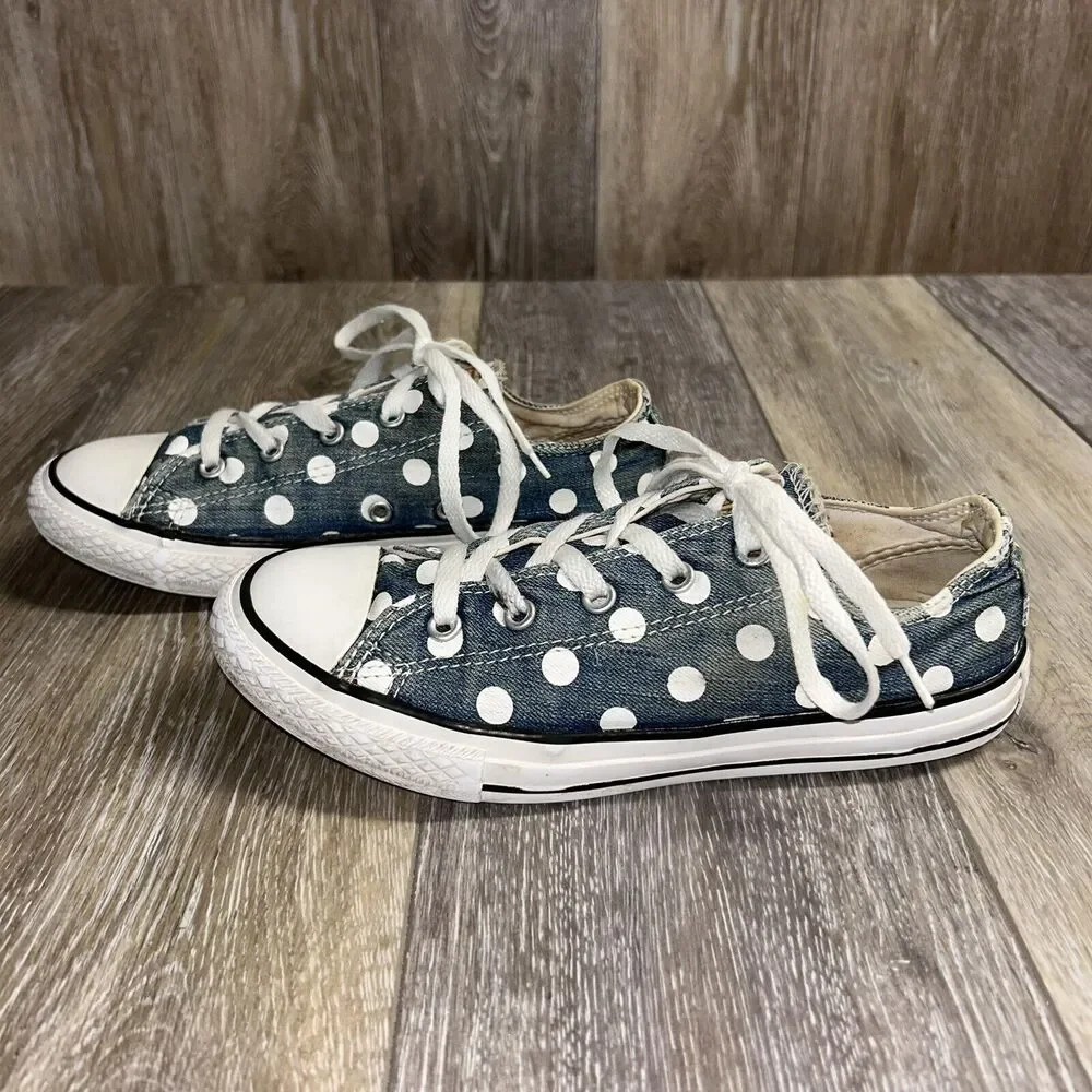 Converse previously owned